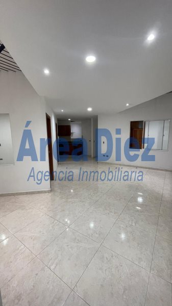 Apartamento en Ambos en La 49